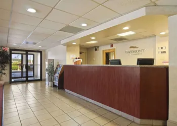 Baymont by Wyndham Macon I-75 hotel thumbnail 2