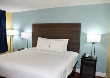 Baymont by Wyndham Macon I-75 hotel thumbnail 8