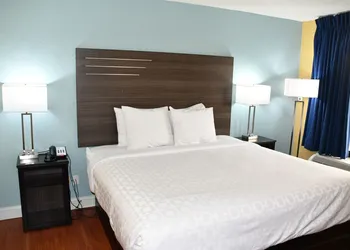 Baymont by Wyndham Macon I-75 hotel thumbnail 5