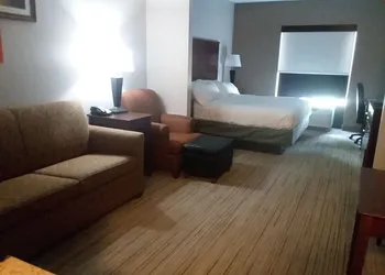 Holiday Inn Express & Suites Lake Placid by IHG hotel thumbnail 2