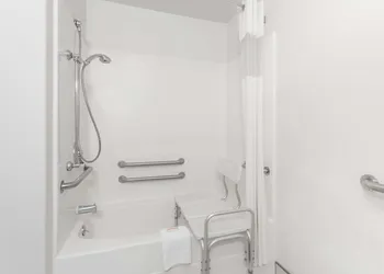 Quality Inn & Suites McCook hotel thumbnail 3