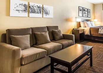 Wingate by Wyndham Jonesboro/Hodge hotel thumbnail 6