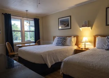 Highland Lake Resort hotel thumbnail 7