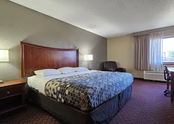 Greenstay Hotel Joplin Missouri hotel thumbnail 2