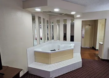 Greenstay Hotel Joplin Missouri hotel thumbnail 4
