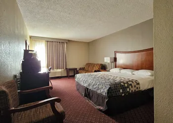 Greenstay Hotel Joplin Missouri hotel thumbnail 5