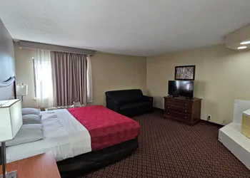 Greenstay Hotel Joplin Missouri hotel thumbnail 7