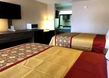 Legacy Inn Sumner hotel thumbnail 6