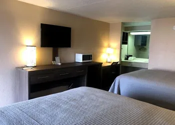 Legacy Inn Sumner hotel thumbnail 7