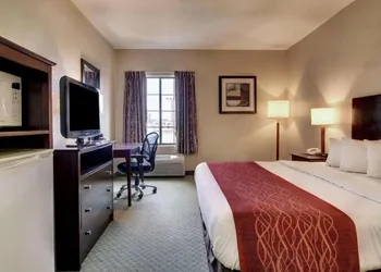 Columbia Inn & Suites hotel thumbnail 2