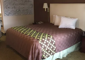 American Inn hotel thumbnail 3