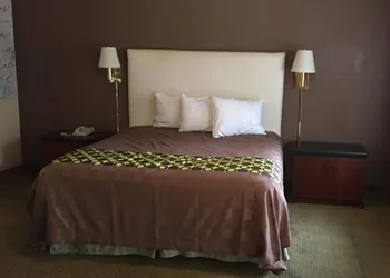 American Inn hotel thumbnail 4