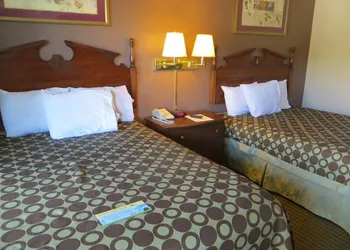 American Inn hotel thumbnail 7