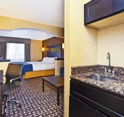 Holiday Inn Express Hotel & Suites Wabash by IHG hotel detail image 4