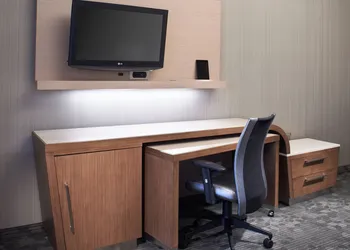 Courtyard by Marriott Toledo Maumee/Arrowhead hotel thumbnail 3