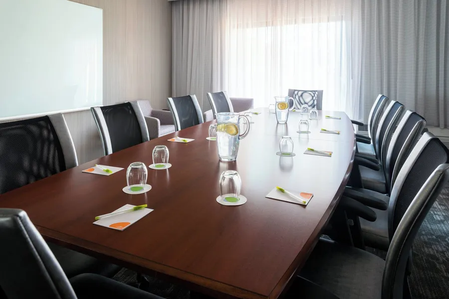Courtyard by Marriott Toledo Maumee/Arrowhead hotel detail image 6