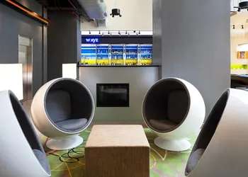Aloft New York Brooklyn hotel thumbnail 2