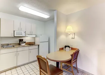 Studio 6 Extended Stay - Kissimmee, FL - Orlando hotel thumbnail 6