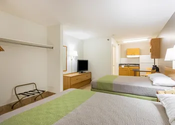Studio 6 Statesboro, GA hotel thumbnail 6