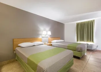 Studio 6 Statesboro, GA hotel thumbnail 8