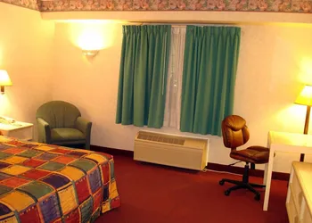 O'Hare Inn & Suites hotel thumbnail 4