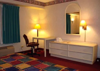 O'Hare Inn & Suites hotel thumbnail 6