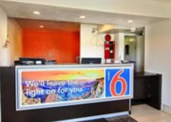Motel 6 Kingsville, TX hotel thumbnail 4