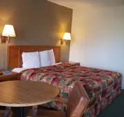 Travelers Inn & Suites hotel detail image 4