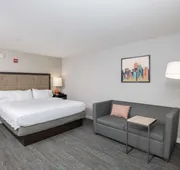Hampton Inn & Suites Cincinnati / Kenwood hotel detail image 5