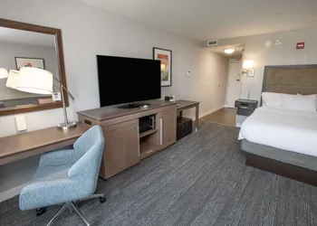 Hampton Inn & Suites Cincinnati / Kenwood hotel thumbnail 7