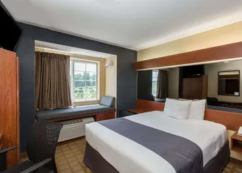 Microtel Inn & Suites by Wyndham Hillsborough hotel thumbnail 3