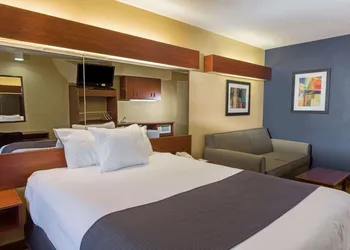Microtel Inn & Suites by Wyndham Hillsborough hotel thumbnail 8