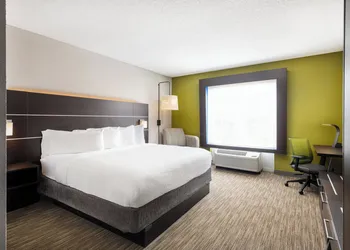 Holiday Inn Express & Suites Spring Hill by IHG hotel thumbnail 3