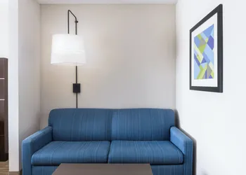 Holiday Inn Express & Suites Spring Hill by IHG hotel thumbnail 4