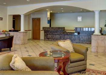 Quality Inn & Suites Glen Rose hotel thumbnail 7