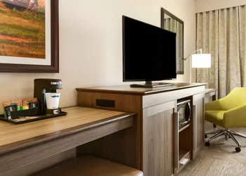 Hampton Inn by Hilton Edmonton/Sherwood Park hotel thumbnail 4