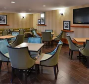 Hampton Inn & Suites By Hilton Calgary- University Northwest hotel detail image 4