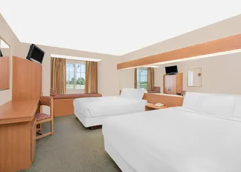 Microtel Inn & Suites by Wyndham Colfax/Newton hotel thumbnail 7