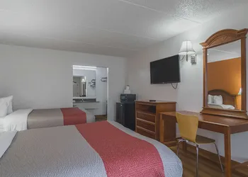 Motel 6 Waycross GA hotel thumbnail 5