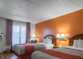 Motel 6 Waycross GA hotel thumbnail 8