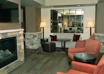 Hampton Inn Springfield-Southeast hotel thumbnail 2