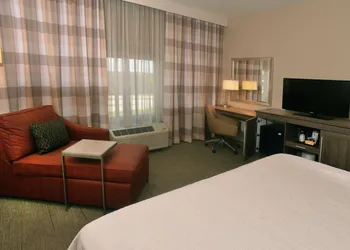 Hampton Inn Springfield-Southeast hotel thumbnail 7