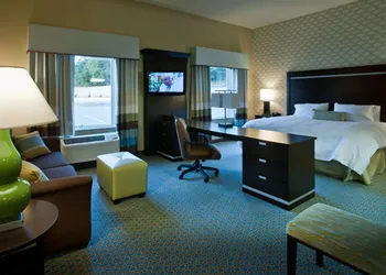 Hampton Inn & Suites Denison hotel thumbnail 7