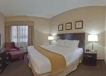Holiday Inn Express Hotel & Suites Ashtabula-Geneva by IHG hotel thumbnail 4