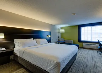 Holiday Inn Express Hotel & Suites Ashtabula-Geneva by IHG hotel thumbnail 7