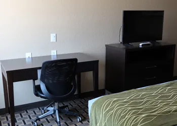 West Worth Inn and Suites hotel thumbnail 5