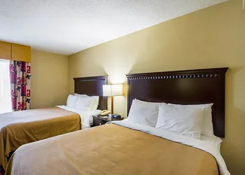 Quality Inn & Suites Hagerstown hotel thumbnail 8