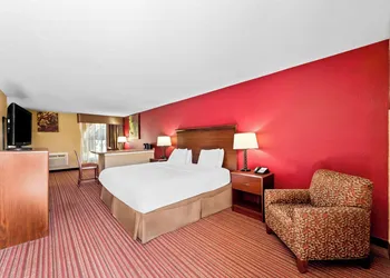 SureStay Plus by Best Western San Antonio Fiesta Inn hotel thumbnail 5