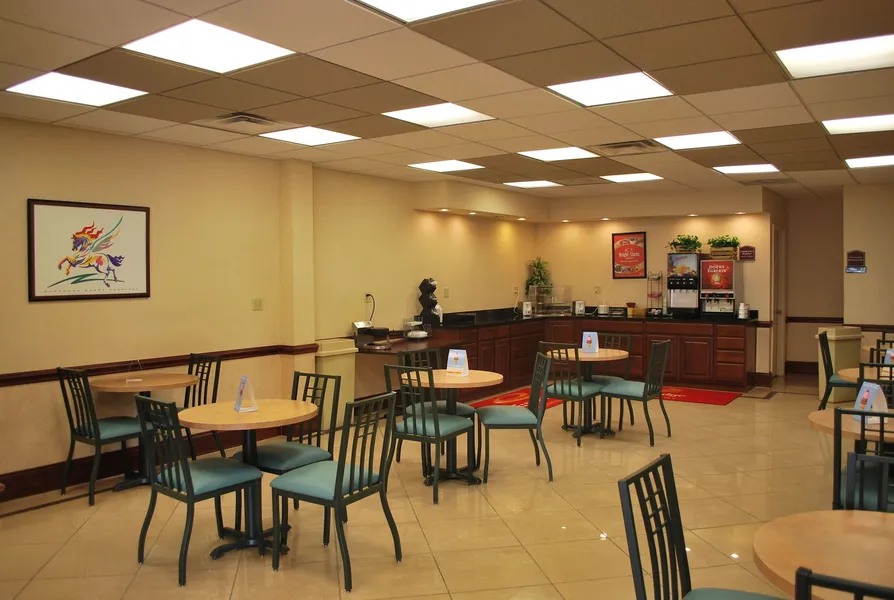 Econo Lodge Louisville Downtown hotel detail image 2