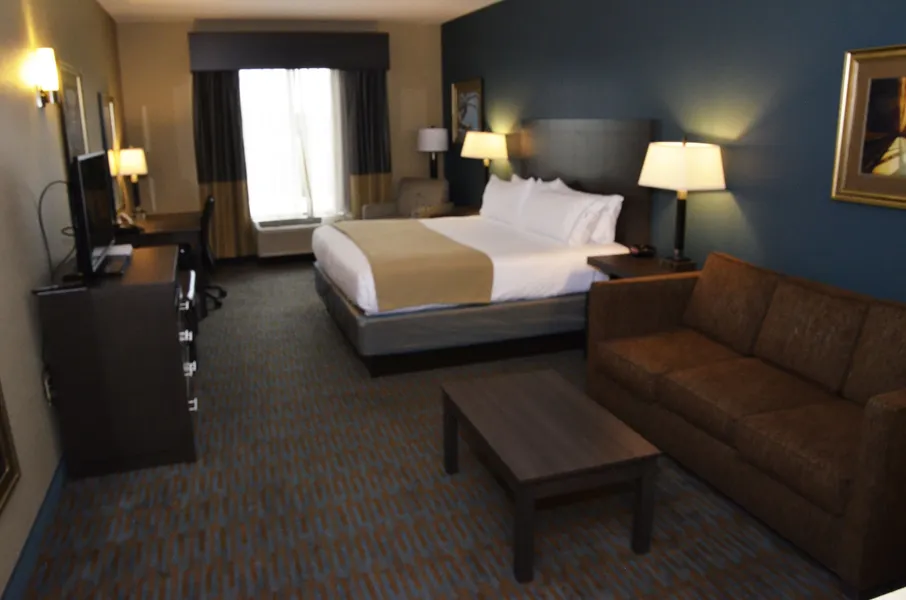 Holiday Inn Express Hotel & Suites Goldsboro - Base Area by IHG hotel detail image 6